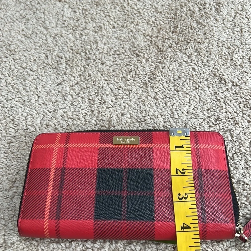 NWT! KATE SPADE Neda Newbury lane printed plaid red wallet.